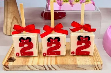Pirulitos de chocolate personalizados